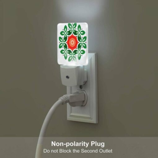 Night Light Set Of 2, A Green Leaf Design With A Red Center. -Nuas Diy Shop 351a2f7531150f8a7fa622e2d5f53516bd4330d4