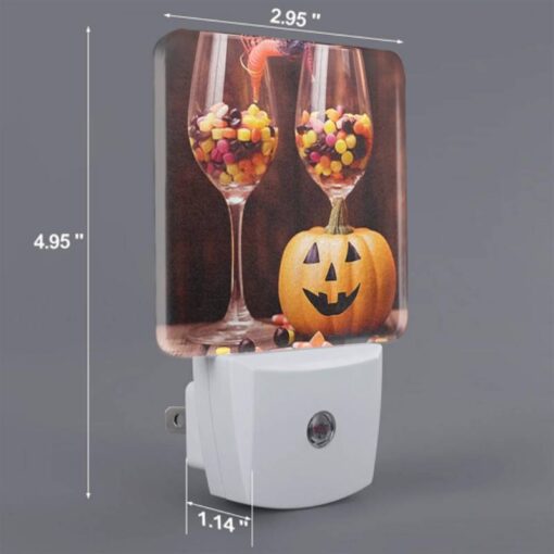 Night Light, A Pumpkin Is Sitting Next To Two Wine Glasses Filled With Candy. -Nuas Diy Shop 40d4c722a98cfced6e51e68e33c8e0d4e9b2b2bf