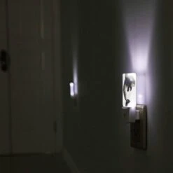 Night Light, A Black And White Whale With A White Belly. 7 Night Light, A Black And White Whale With A White Belly. -Nuas Diy Shop 447dc5ec77d911c9c570201de601e681e3bc91cf