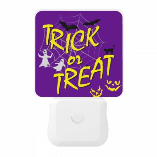 Night Light, A Purple Background With A Spider Web And Bats -Nuas Diy Shop 47dbb69b915f153bd2c95f5dc582a446a5034493