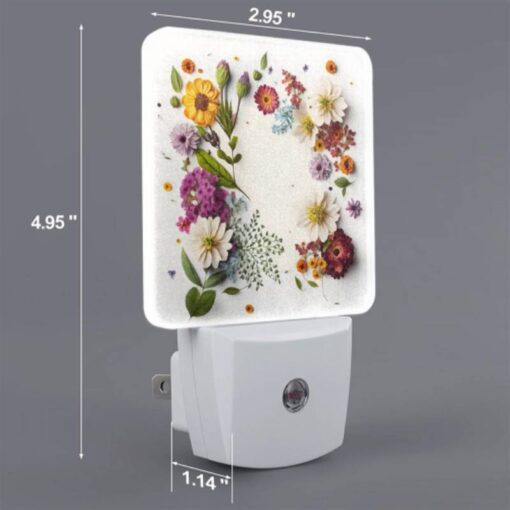 Night Light Set Of 2, A White Square With A Flower Arrangement In The Middle. -Nuas Diy Shop 496f5cc2ddd360714b3ae035b10ee91dc847b339