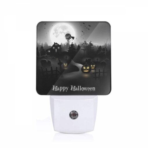 Night Light, A Black And White Image Of A Halloween Scene With A Moon -Nuas Diy Shop 5ac721a743c7ac588212b234084689ad1f6041e0