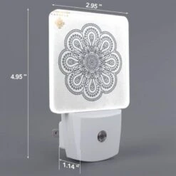 Night Light, A Black And White Design Of A Flower. 3 Night Light, A Black And White Design Of A Flower. -Nuas Diy Shop 7134d1534fdbf7dc1c127e3bbe27ce5b39dd8183