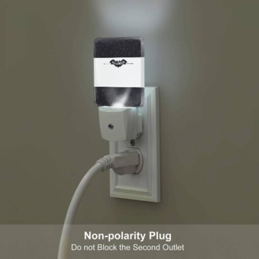 Night Light, A Black And White Batman Logo With The Words Halloween. -Nuas Diy Shop 77ebd6173d9536c032608b2abd265eb7795c1f48
