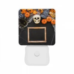 Night Light Set Of 2, A Black Frame With A Skull And Pumpkins In The Background. -Nuas Diy Shop 859e6eebafcbc259fd210652f8a1c8efb13b0139