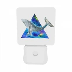 Night Light Set Of 2, A Blue And White Whale Is Shown In A Triangle Shape. -Nuas Diy Shop 95aa1bb53aeca6e31bb682754973c19295a97490