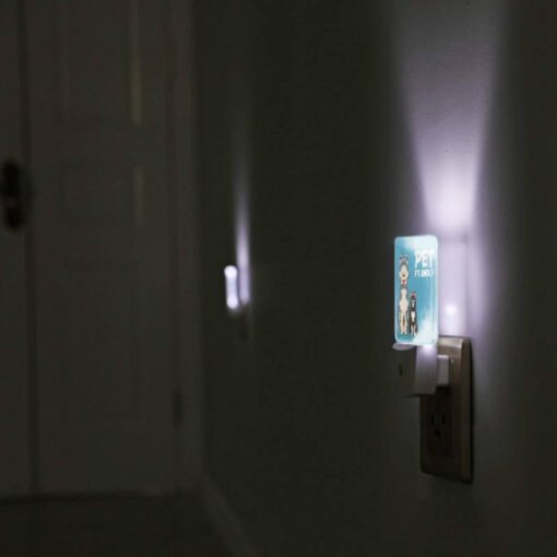 Night Light, A Black And White Cat And A Dog Are Standing Next To Each Other. -Nuas Diy Shop a8b28409b080cf2a05ea0e4aa96b3728c2c0e3e5