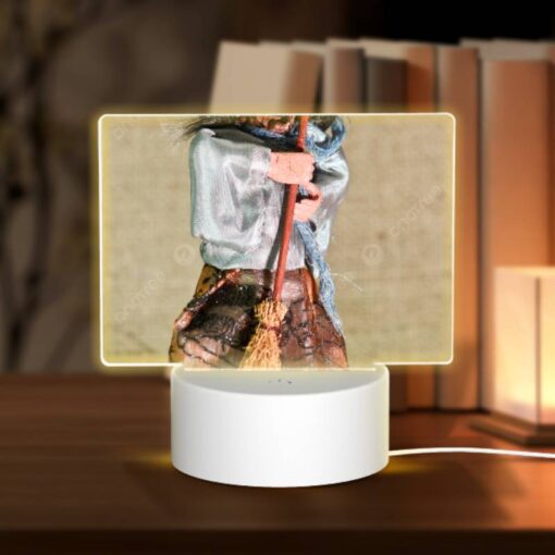 Rectangular Acrylic Night Light, A Doll With A Broom In Its Hand. -Nuas Diy Shop c56a1a9a667c44e4b6a02bf00dfbf59e3015cddc