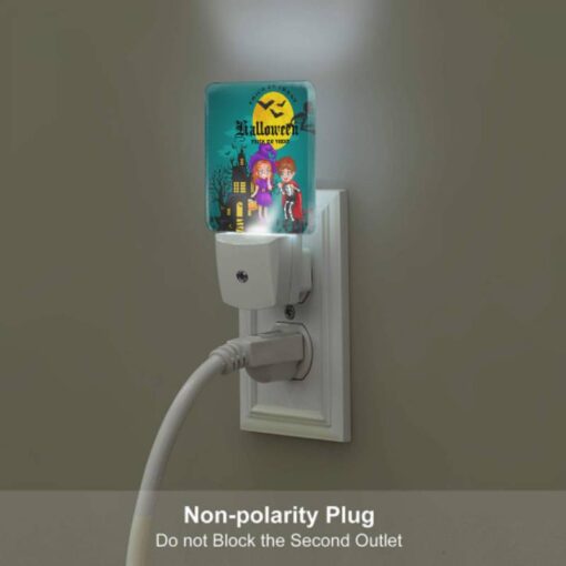 Night Light Set Of 2, A Boy And Girl Are Standing In Front Of A Haunted House. -Nuas Diy Shop ddd5f3b611c62488655b2cdae77ff261bd737bf2