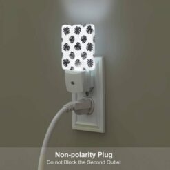 Night Light, A Pattern Of Black And White Flowers. -Nuas Diy Shop e325b81a0980cb4b0b38eaabe1c9aab0cf85cfd2