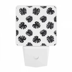 Night Light, A Pattern Of Black And White Flowers. 9 Night Light, A Pattern Of Black And White Flowers. -Nuas Diy Shop e407e8c6f7cc11ed054735b0b52b3b7a164b8537